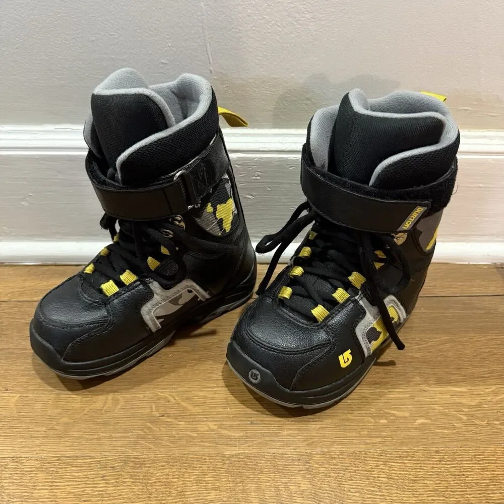 Burton Freestyle Black Yellow Kids Snowboard Winter Boots Kids Size US 2 EUR 33